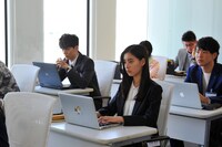 「インターン！」