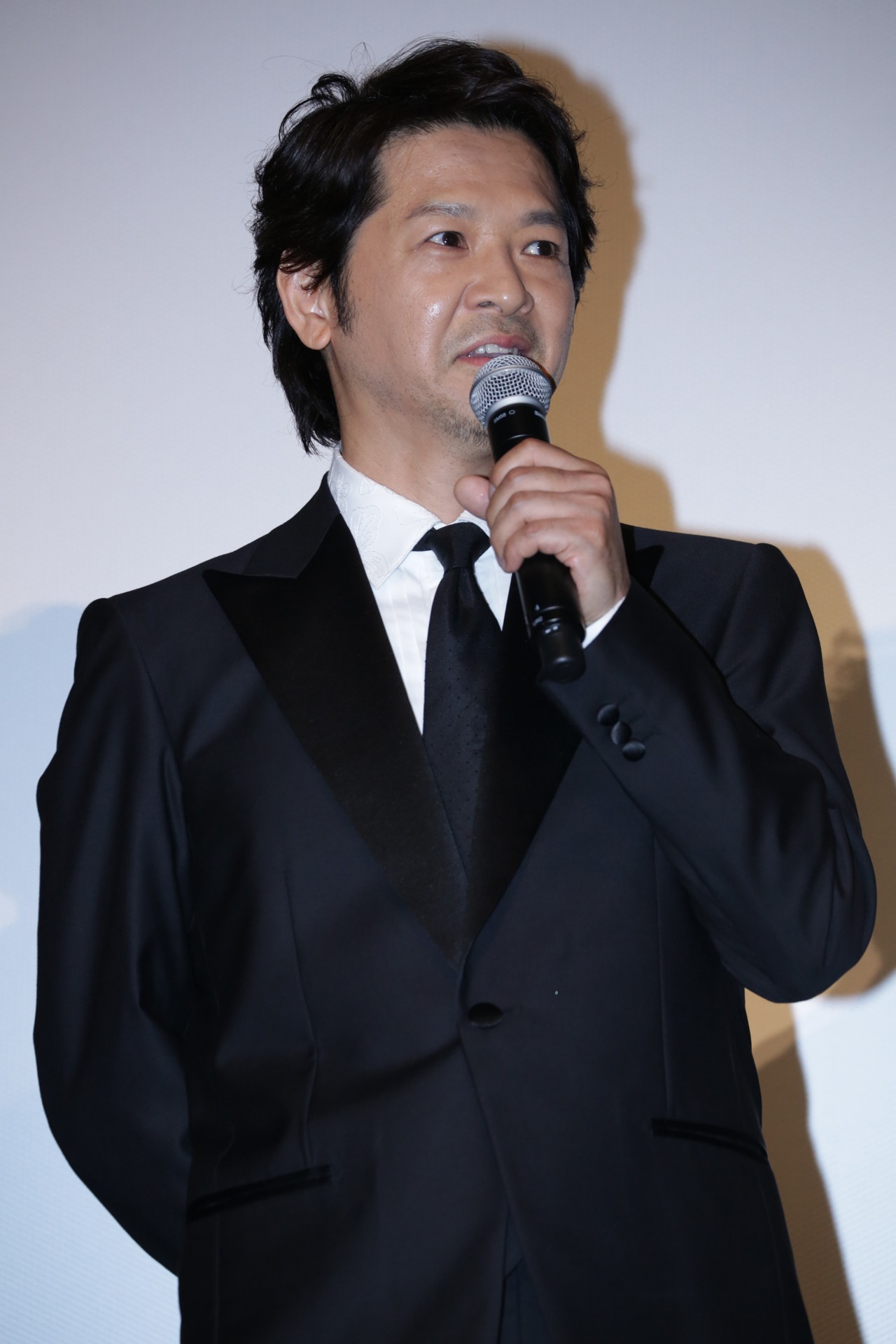 緒形直人