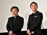 黒沢清（左）と戸田昌宏（右）。