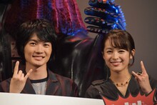 左から神木隆之介、清野菜名。