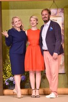 「アリス・イン・ワンダーランド／時間の旅」来日お茶会見の様子。