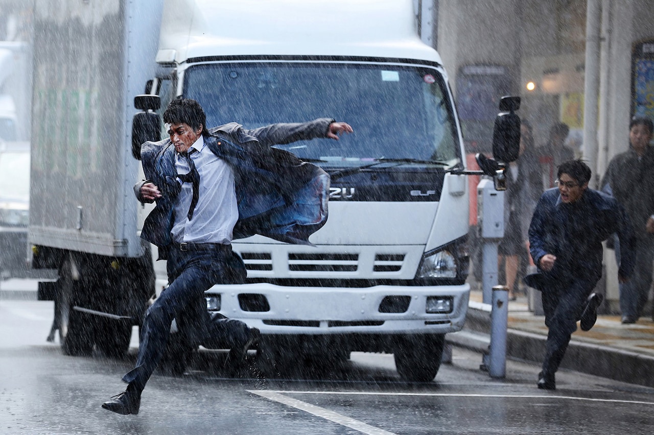 小栗旬主演「ミュージアム」11月12日に公開決定、野村周平捉えた場面写真も到着