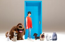 「ペット」のイメージソングを担当した家入レオ（中央）。