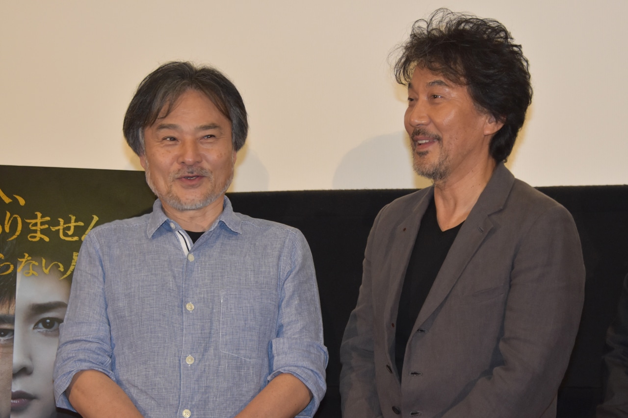 左から黒沢清、役所広司。