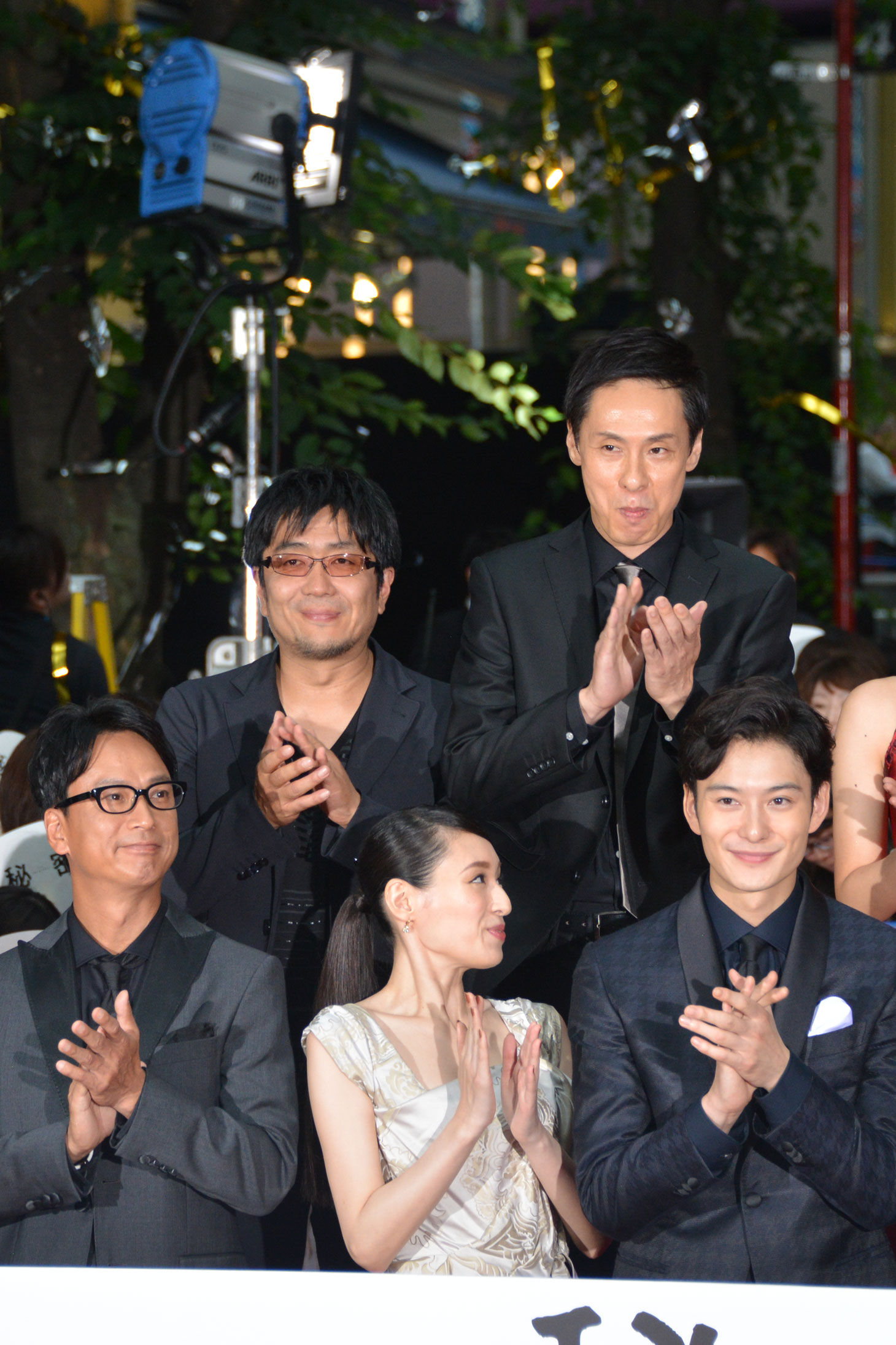 「秘密 THE TOP SECRET」レッドカーペットセレモニーの様子。