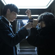 「デスノート」東出昌大と池松壮亮が一触即発、緊迫感みなぎる新劇中カット公開