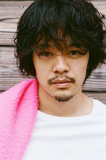 〈俳優 池松壮亮 直筆サイン色紙〉斎藤工 河合優美 松坂桃李 菅田将暉 ドラマ セトウツミ」池松壮亮、菅田将暉、中条あやみがNYLON登場、14Pの