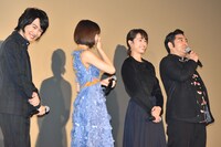 「TOO YOUNG TO DIE! 若くして死ぬ」初日舞台挨拶の様子。