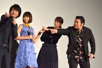 「本当に鬼だな、と思う人は？」という質問に、指をさして一斉に答える登壇者たち。