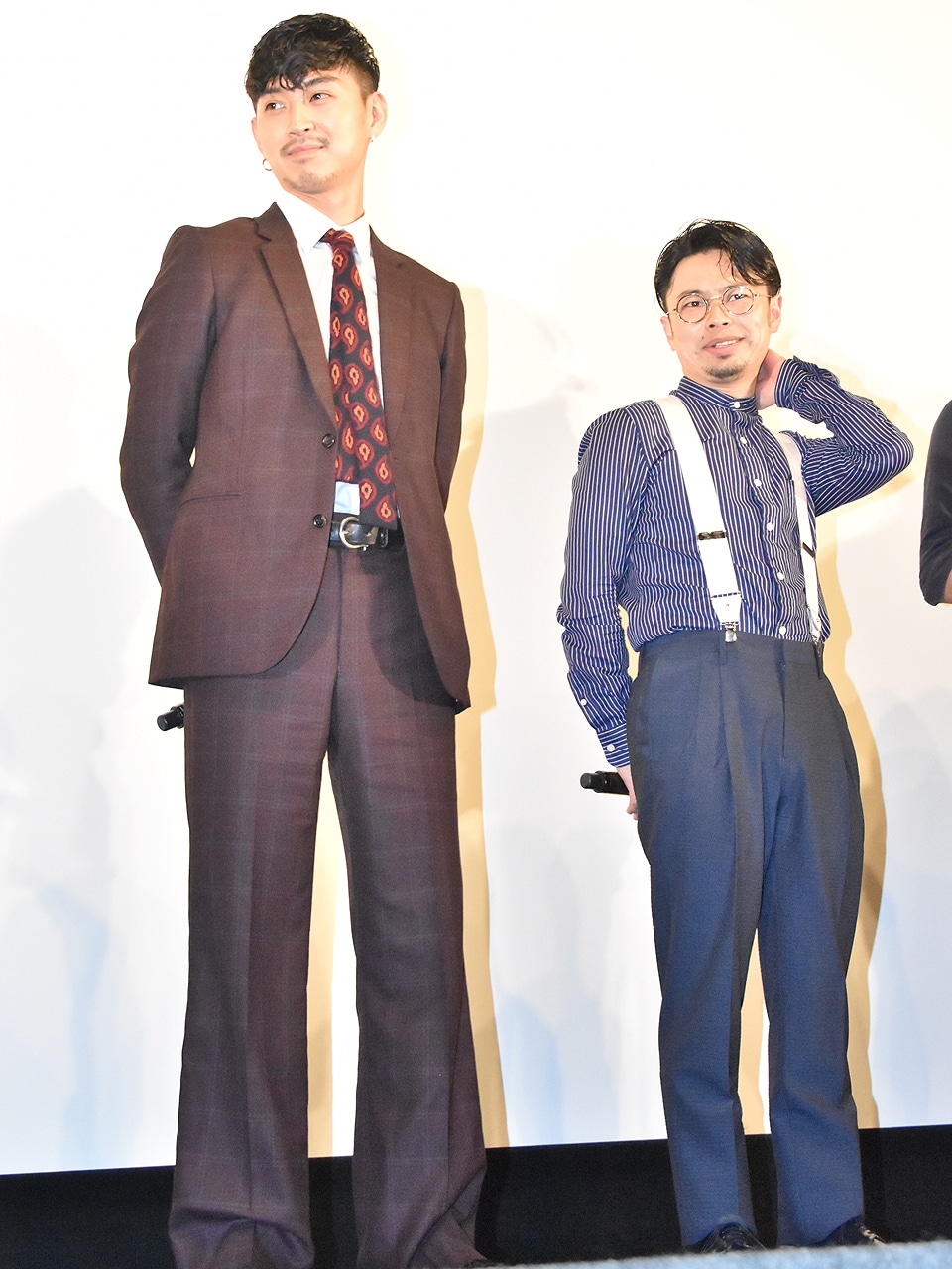 松田翔太（左）と浜野謙太（右）。