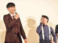 松田翔太（左）と浜野謙太（右）。