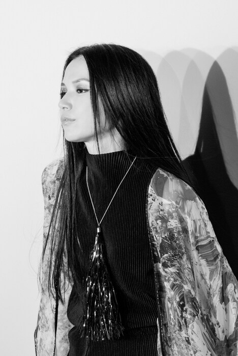 Superflyの越智志帆。