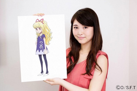 オルガ・ミスキナ役を務める浜辺美波。