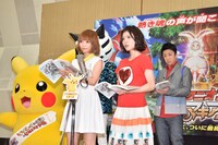 ラケル役の中川翔子（中央左）、キミア役の松岡茉優（中央右）。