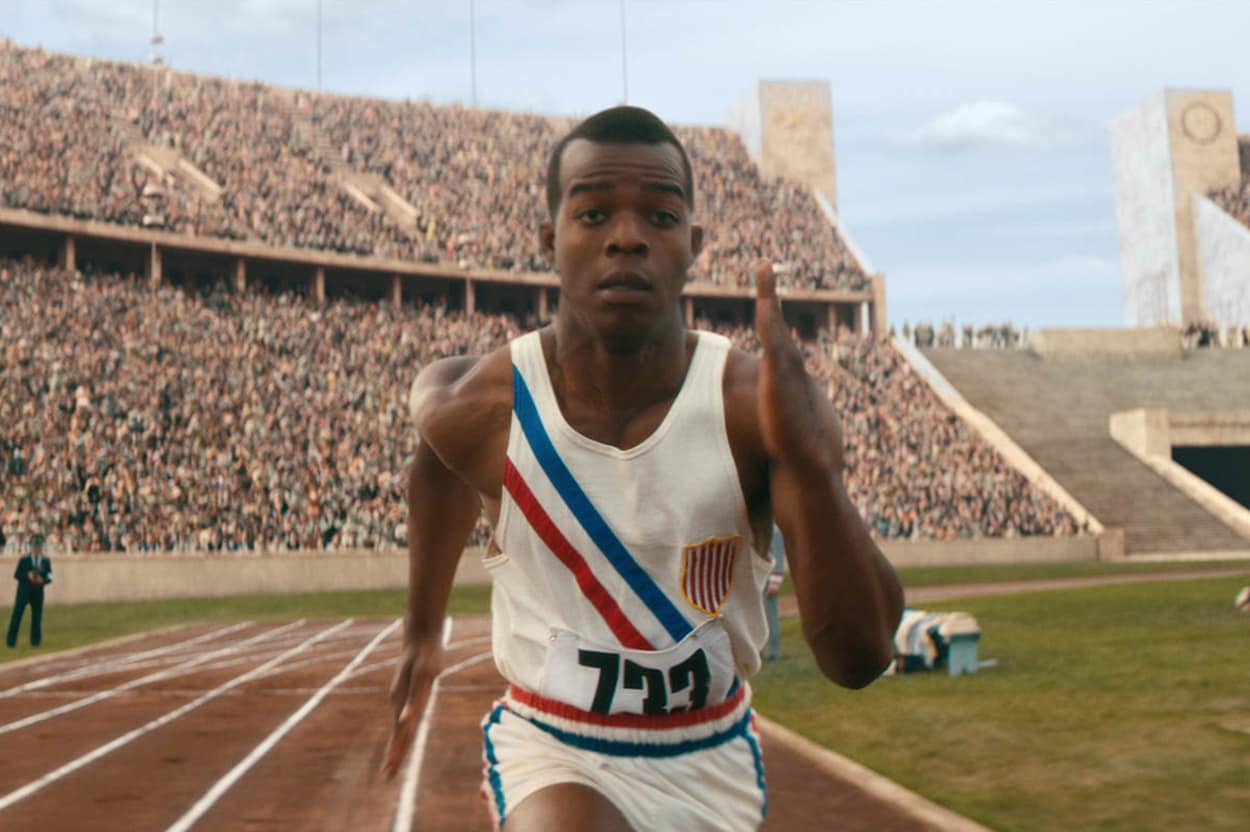 “ヒトラーのオリンピック”の裏側とは？「栄光のランナー」予告編