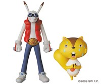 スタジオ地図SHOPで販売されるキング・カズマ（左）と仮ケンジ（右）のフィギュア。（各1296円）