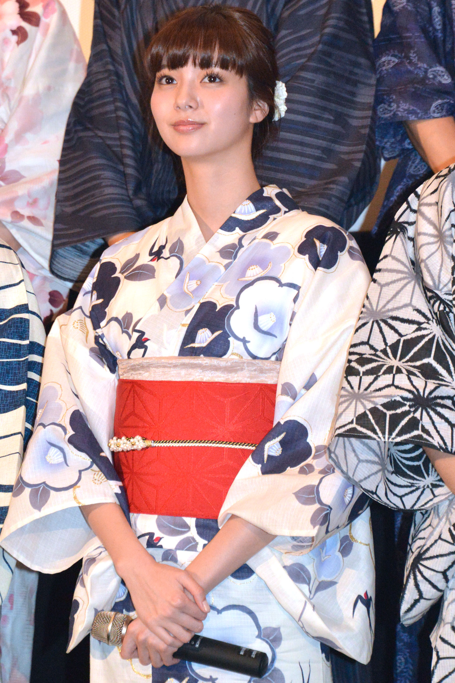 新川優愛