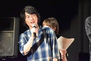 主題歌のサビを歌唱する神木隆之介。