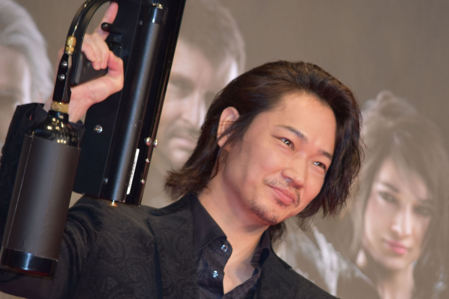 綾野剛