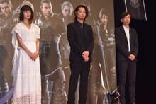 左から忽那汐里、綾野剛、野末武志。