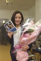 クランクアップ直後の吉田羊。