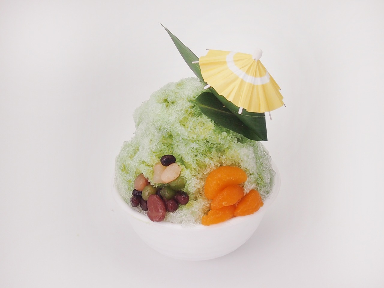 抹茶の雨傘かき氷（750円）