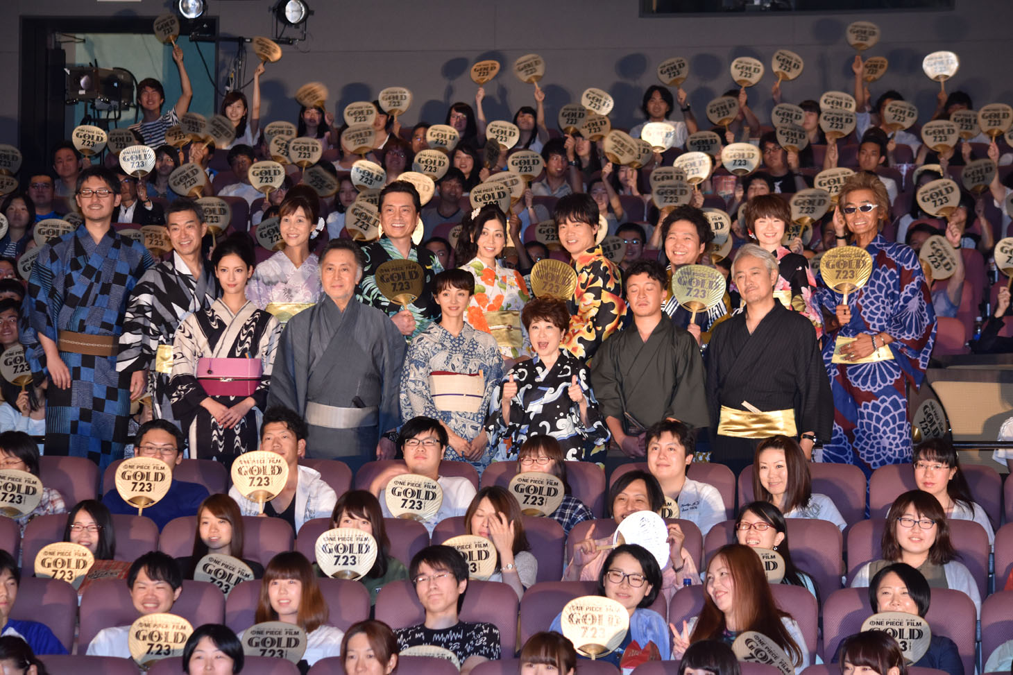 「ONE PIECE FILM GOLD」舞台挨拶の様子。