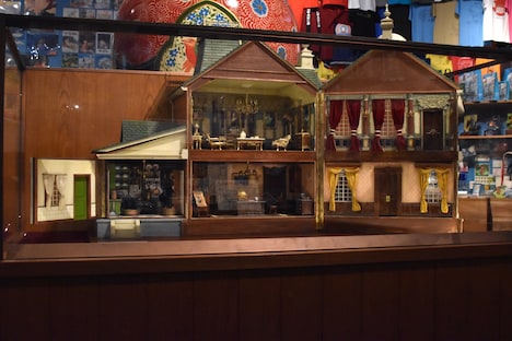 「借りぐらしのアリエッティ」のドールハウス。