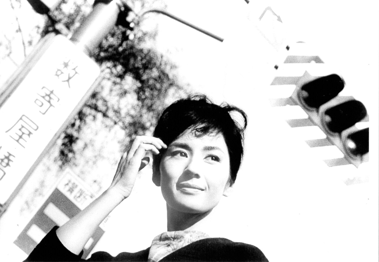 「その場所に女ありて」 (c)1962東宝