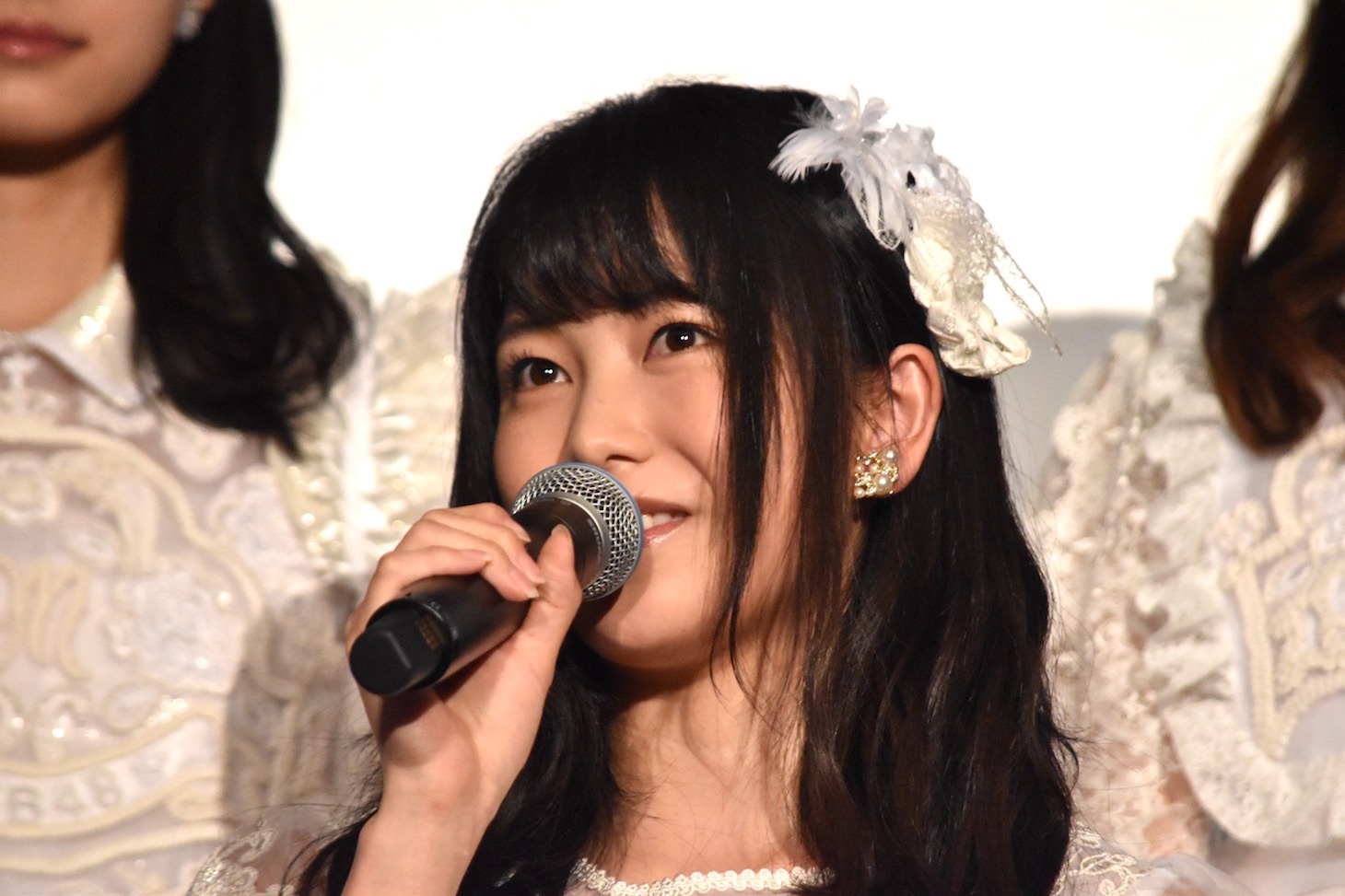 横山由依