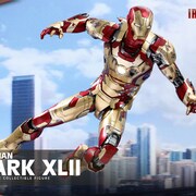 アイアンマン・マーク42がフィギュア化、トニー・スタークの顔のぞくヘッド付き