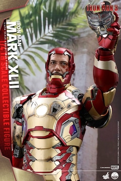 アイアンマン・マーク42がフィギュア化、トニー・スタークの顔のぞく 
