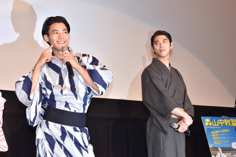 「森山中教習所」初日舞台挨拶の様子。