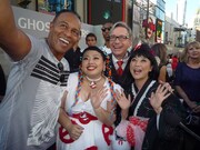 左からレイ・パーカー・Jr.、渡辺直美、ポール・フェイグ、友近。