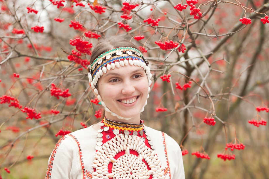 「神聖なる一族24人の娘たち」