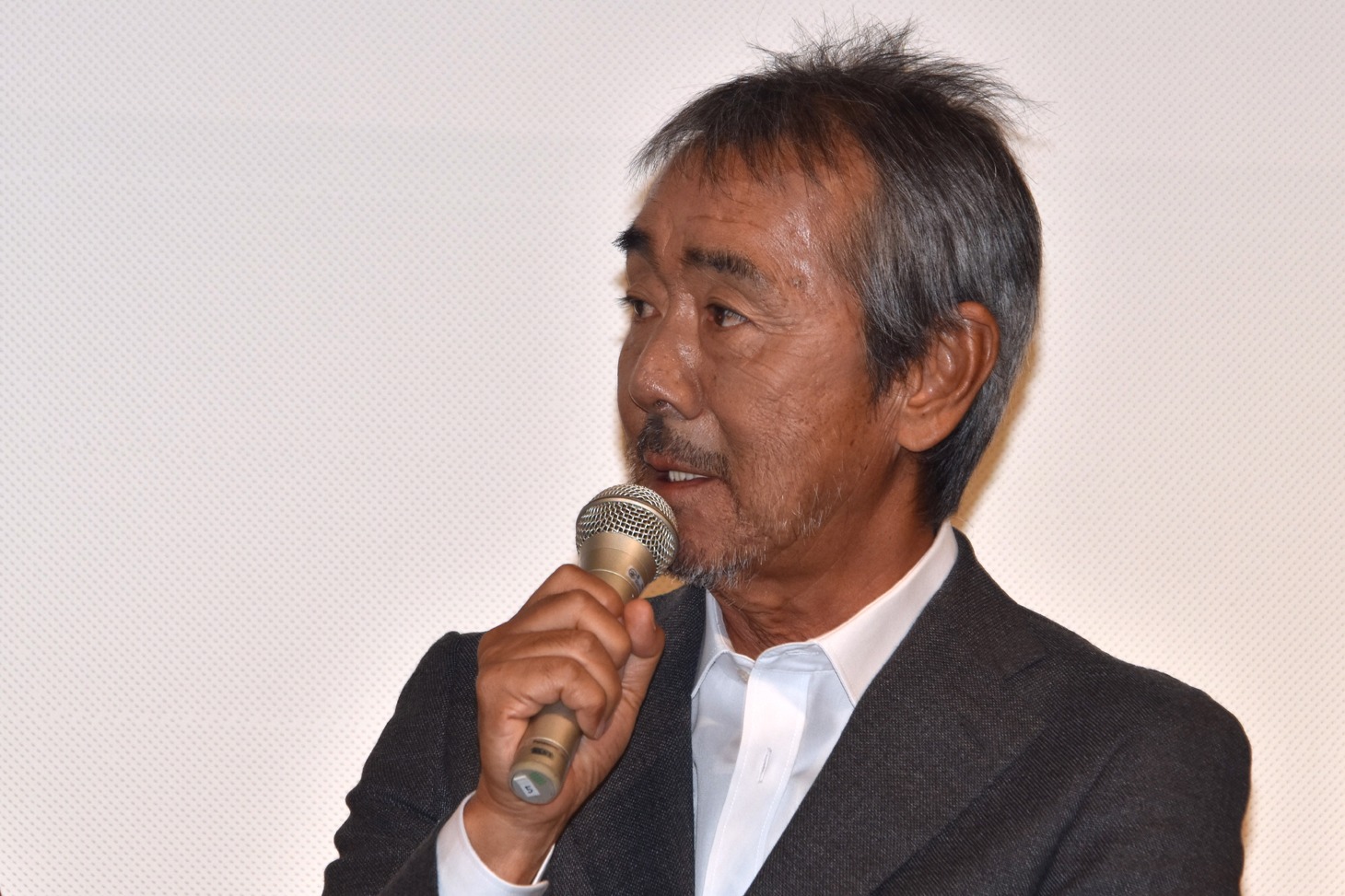 寺尾聰