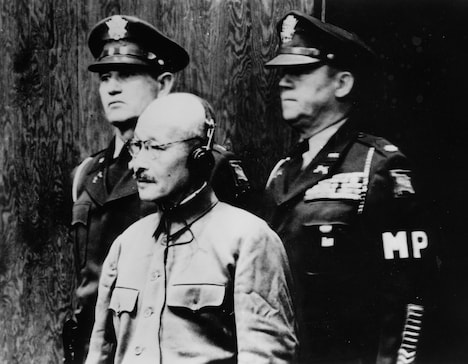 「東京裁判」（写真提供：講談社）