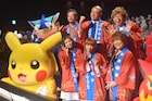 「ポケモン」松岡茉優がピカチュウに熱烈ハグ、「小さい頃から大好きー!!」