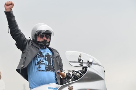 スティーヴ・ビズリー