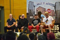 左からスティーヴ・ビズリー、ロジャー・ワード、デイル・ベンチ、ポール・ジョンストーン。