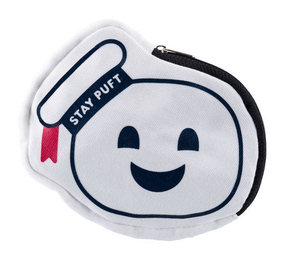 E賞のダイカットポーチ（全3種）。