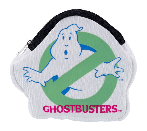 E賞のダイカットポーチ（全3種）。