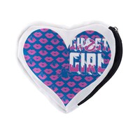 E賞のダイカットポーチ（全3種）。