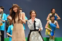 左から松井愛莉、平祐奈。