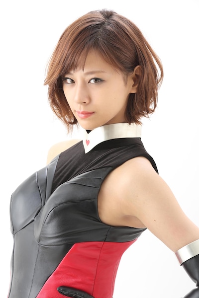 キューティーハニーに扮する西内まりや。