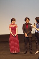 第20回プチョン国際ファンタスティック映画祭より、広瀬すず（左）と小泉徳宏（右）。