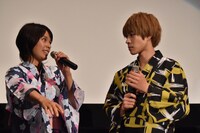 左から大沢ひかる、西銘駿。