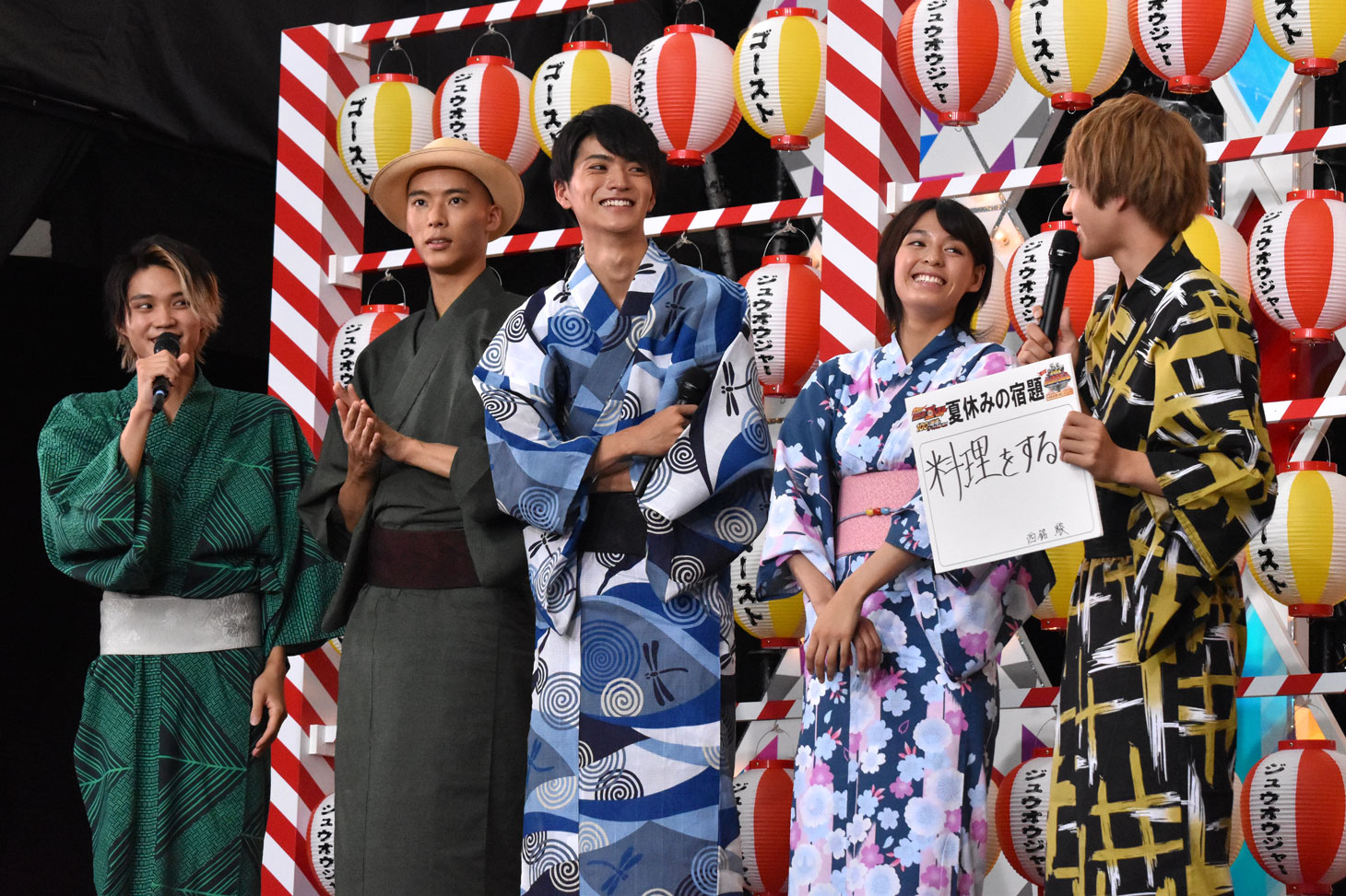 料理合宿の話で盛り上がる「仮面ライダーゴースト」チーム。