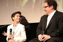 左からニール・セディ、ジョン・ファヴロー。