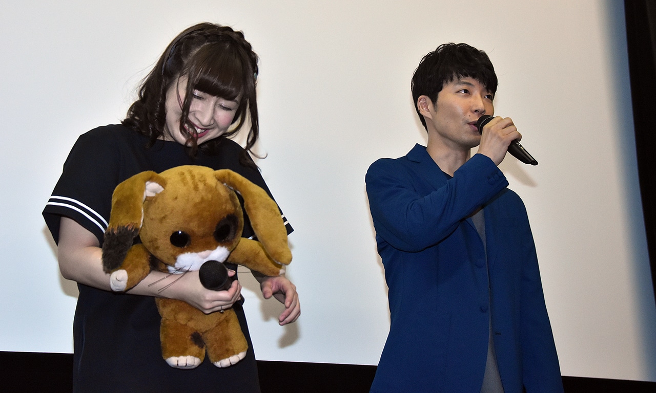 高森奈津美（左）と星野源（右）。